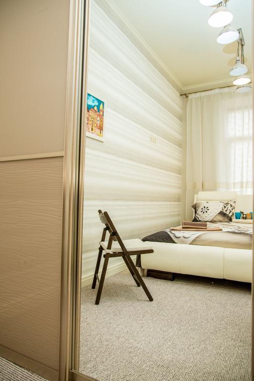 Apartments In Scandinavian Style Лвив Екстериор снимка